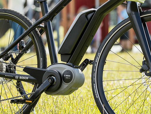A black bike with Bosch eBike Systems