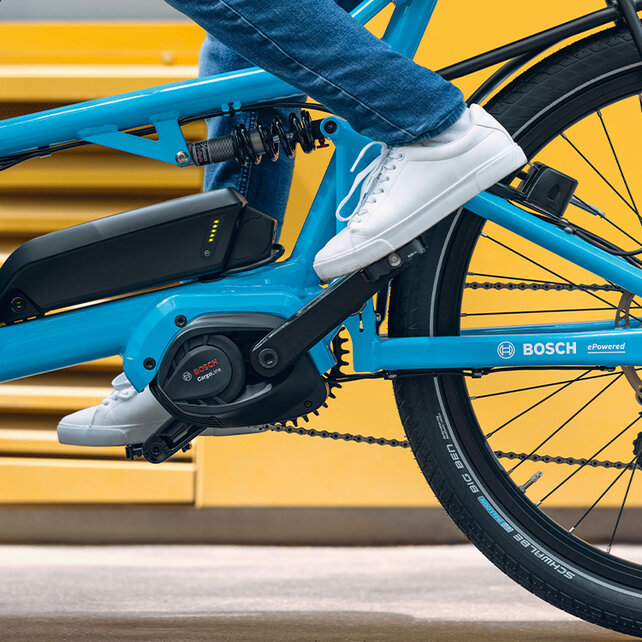 Close-up van de Cargo Line op een blauwe eCargo fiets.
