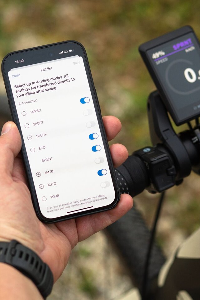 View of a smartphone where the four favorite riding modes are selected.
