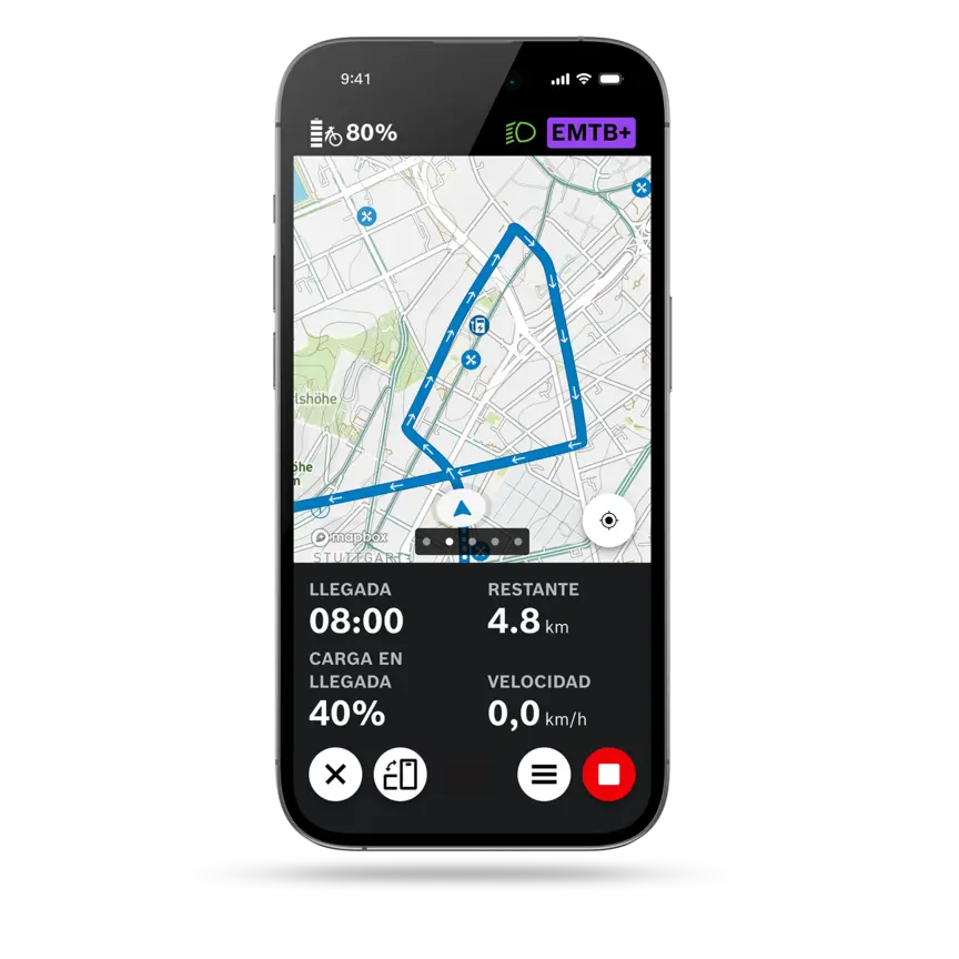 Captura de pantalla de un teléfono inteligente que muestra la navegación activa de la ruta en la aplicación eBike Flow, con mapa, hora de llegada, distancia restante, estado de carga a la llegada y velocidad actual.