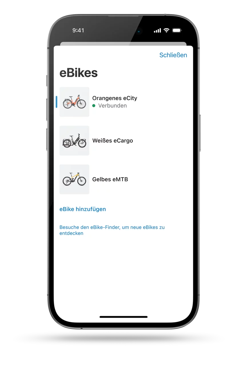 eBike Flow App Screen freigestellt abgebildet. Der Screen präsentiert die digitale Garage der eBike Flow App, die drei verschiedene eBike-Modelle anzeigt.