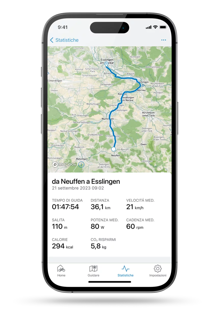Telefono facoltativo con percorso aperto e navigazione in app eBike Flow.