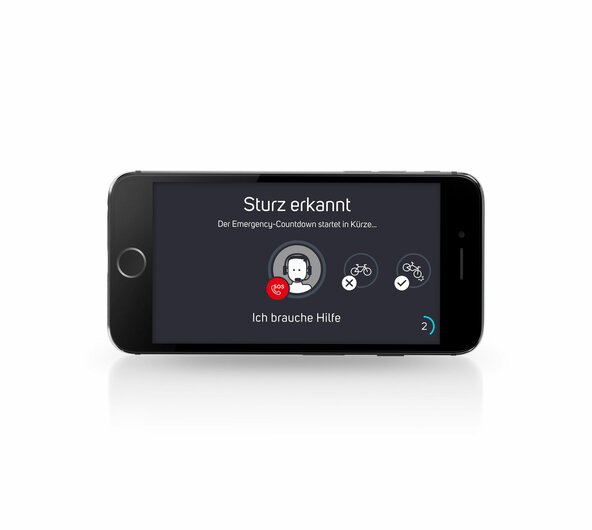 Smartphone mit der eBike Notruf App Help Connect zeigt Fahrdaten an