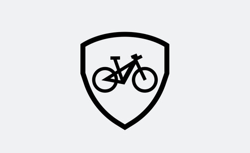 Icon, das ein eBike in einem Schild darstellt, freigestellt auf grauem Hintergrund. 