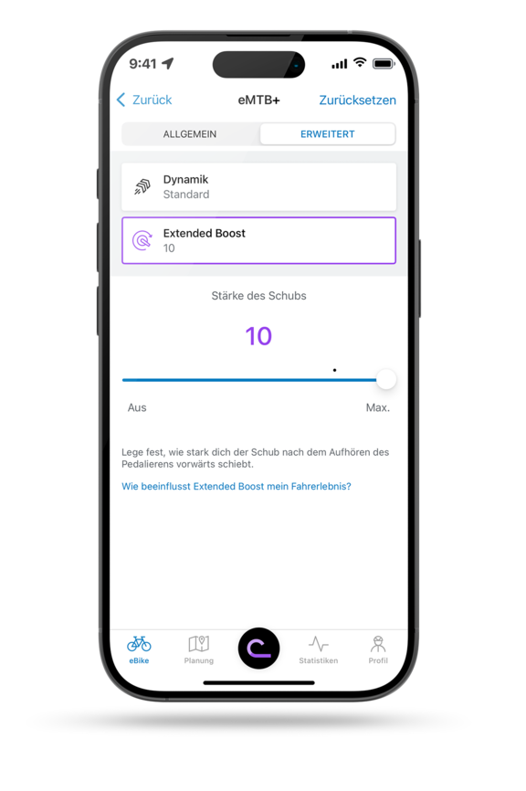 Ansicht der Bosch eBike Flow App, die die Einstellung „Extended Boost“ im eMTB+-Modus zeigt. Der Schieberegler für die Stärke des Schubs nach dem Pedalieren ist auf den Wert 10 eingestellt.