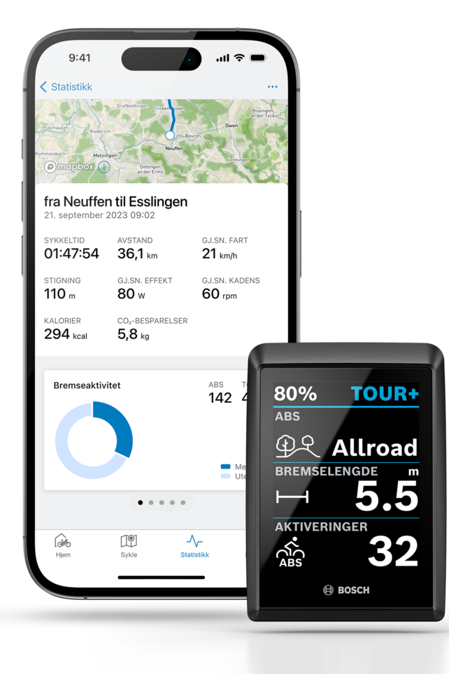 En smarttelefon og en Bosch Kiox-skjerm er vist i skråstilling foran hverandre. På smarttelefonskjermen vises en rute med tilhørende data. På Kiox-skjermen er innstillingene for "ABS", "Bremselengde" og "Aktivering" synlige.
