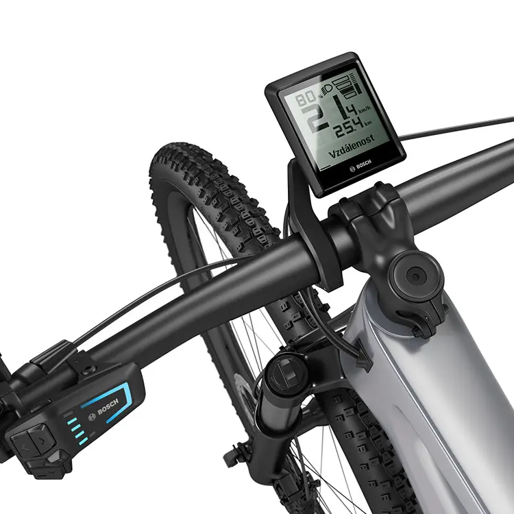 Na černých řídítkách elektrokola jsou připevněny LED Remote a Intuvia 100. Na displeji se zobrazuje rychlost, trasa, stav baterie, nastavení světla a nastavení motoru.