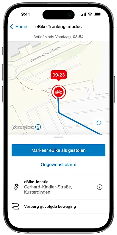 Weergave van de eBike-pas in de eBike Flow-app op een bijgesneden smartphone, naast een eBike en relevante informatie.