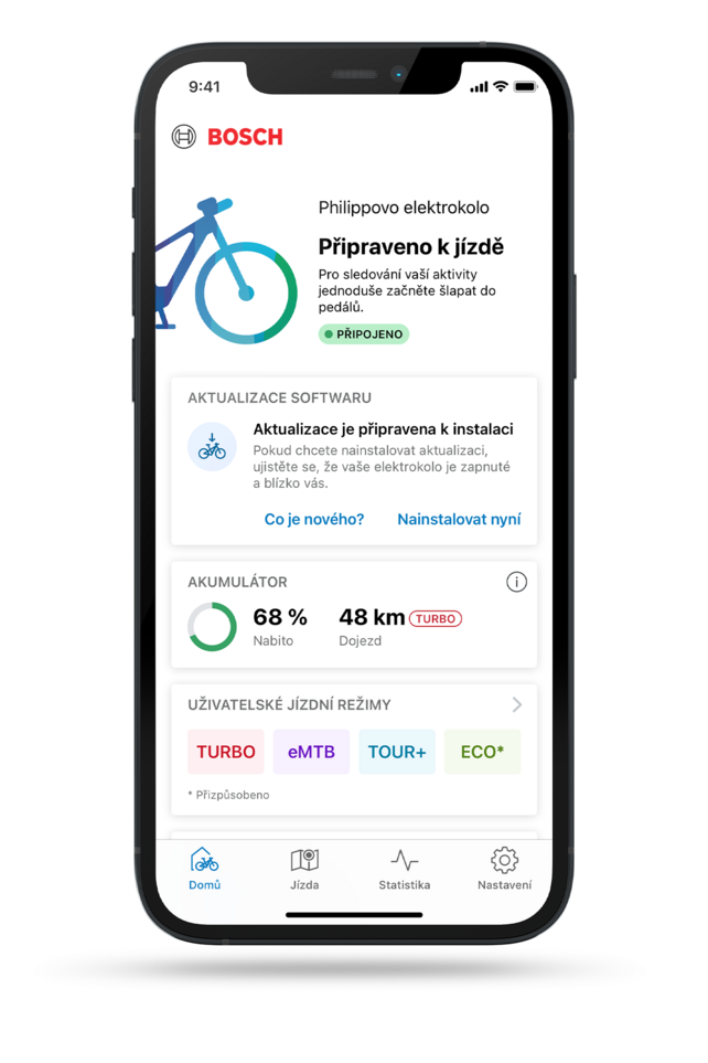 Domovská stránka aplikace eBike Flow poskytuje informace o elektrokole, stavu baterie, jízdních režimech a plánované údržbě.