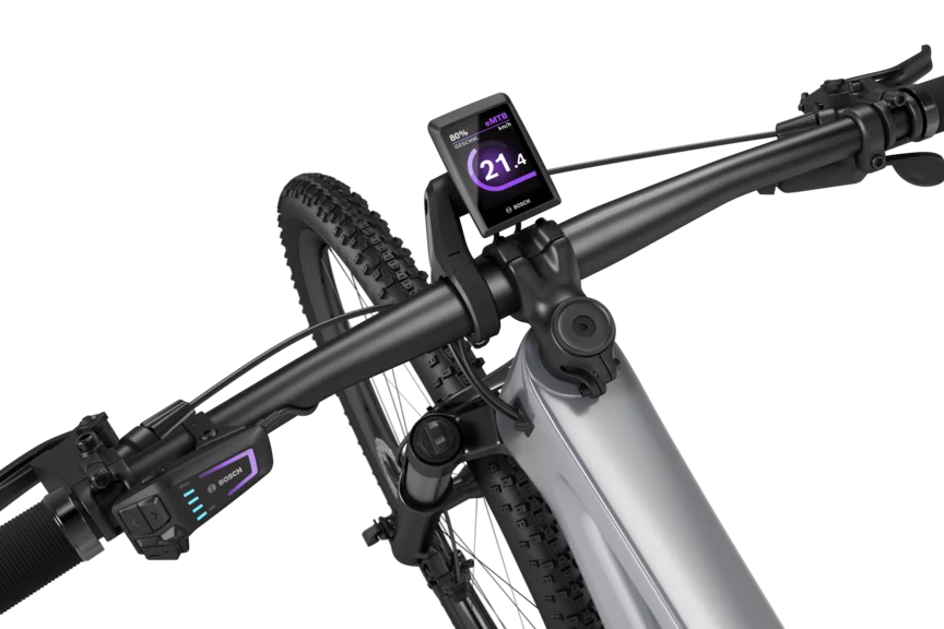 Zoom auf den Lenker eines freigeschnittenenes eBikes, an dem ein Kiox 300 zu erkennen ist.