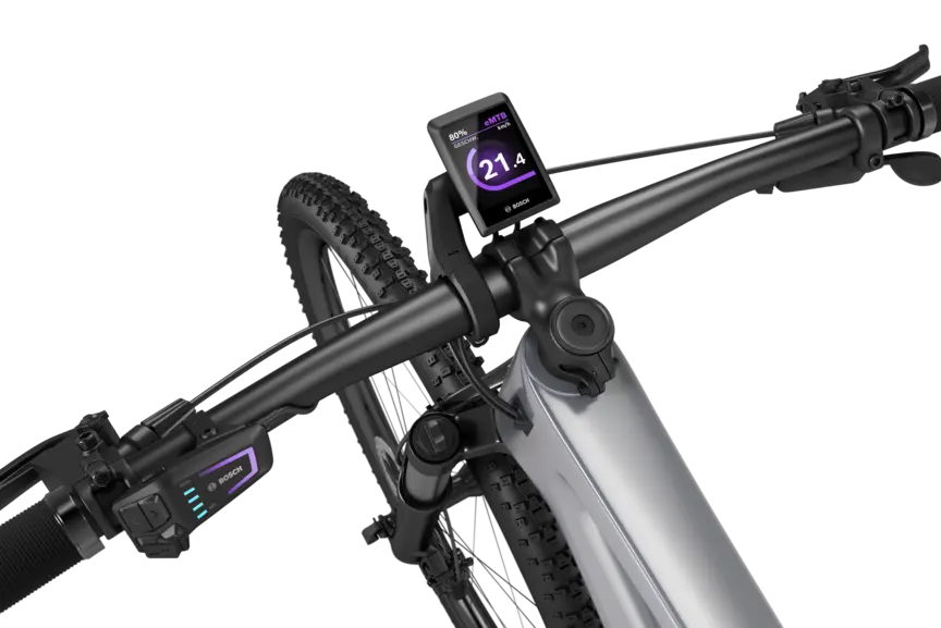 Zoom auf den Lenker eines freigeschnittenenes eBikes, an dem ein Kiox 300 zu erkennen ist.